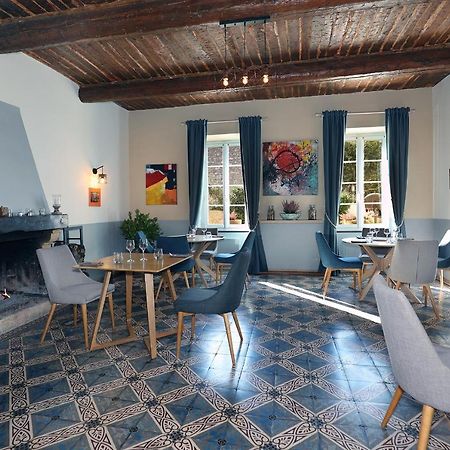Le Cheval Blanc Bed & Breakfast La Bastide-des-Jourdans Dış mekan fotoğraf