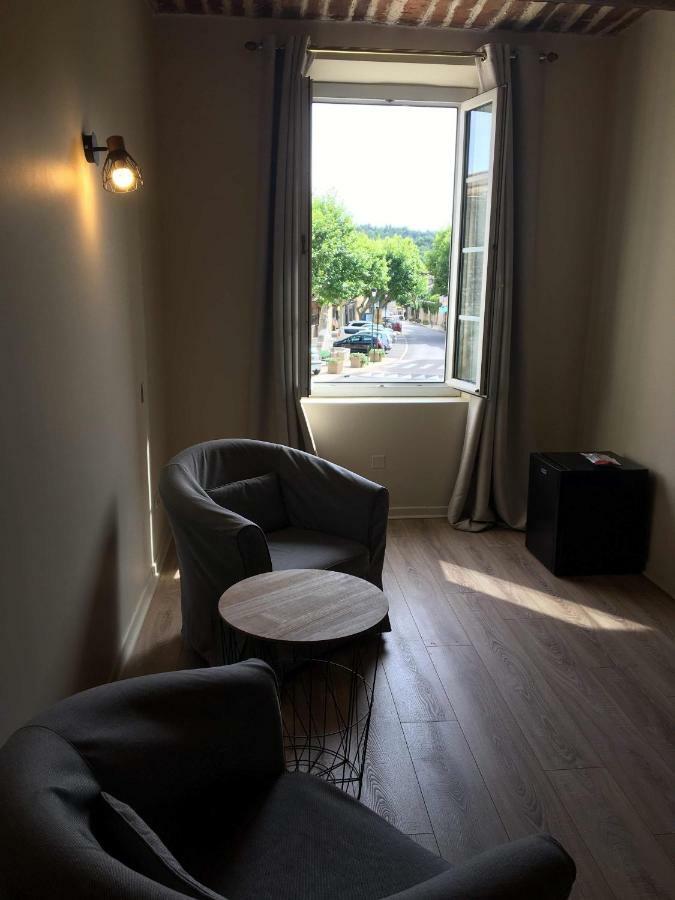 Le Cheval Blanc Bed & Breakfast La Bastide-des-Jourdans Dış mekan fotoğraf