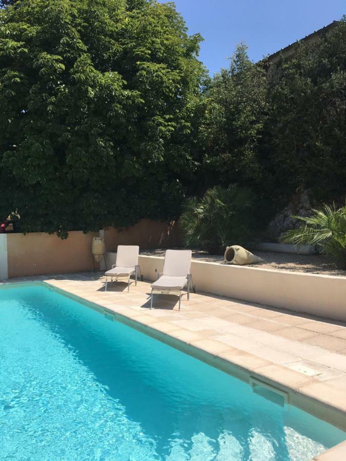 Le Cheval Blanc Bed & Breakfast La Bastide-des-Jourdans Dış mekan fotoğraf