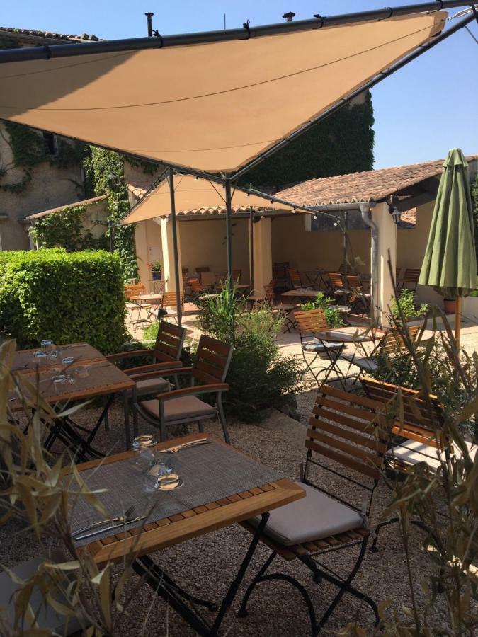 Le Cheval Blanc Bed & Breakfast La Bastide-des-Jourdans Dış mekan fotoğraf